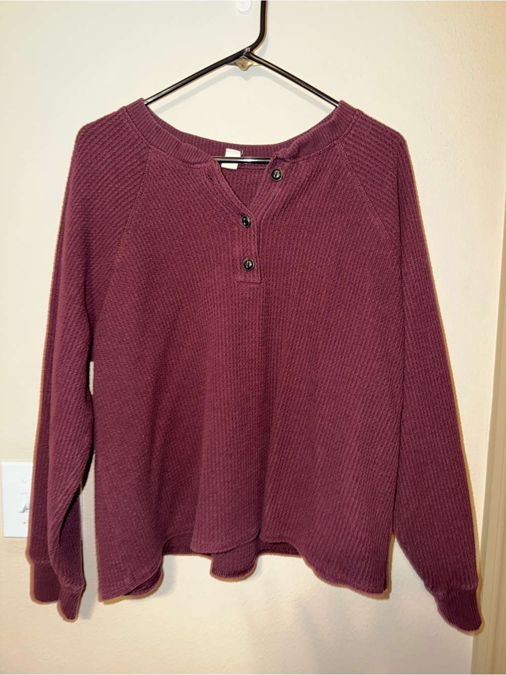 Old Navy Women's Waffle Henley Pullover - maroon